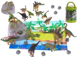 Figurki zwierzęta dinozaury 7szt + mata i akcesoria zestaw